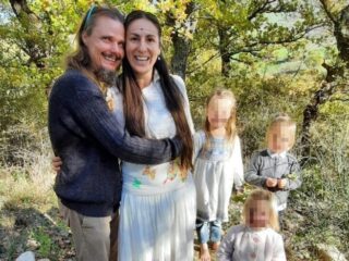 6946eb12b7897.r_d.1195-2162